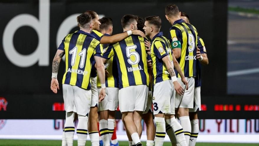 FENERBAHÇE 3 PUANA 5 GOLLER UZANDI