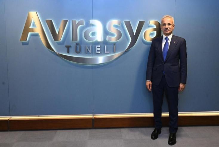 URALOĞLU: AVRASYA TÜNELİ’NDEN 7 YILDA 123 MİLYON ARAÇ GEÇİŞİ YAPILDI