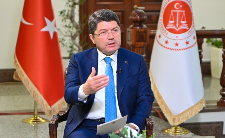 BAKAN TUNÇ: PARLAMENTOMUZ DÜNYAYA DEMOKRASİ DERSİ VEREN BİR KARARA İMZA ATTI