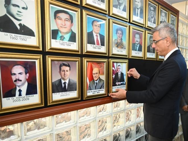 SAĞLIK BAKANI MEMİŞOĞLU, İSTANBUL İL SAĞLIK MÜDÜRLÜĞÜNDEKİ KENDİ DEVİR TESLİM TÖRENİNE KATILDI