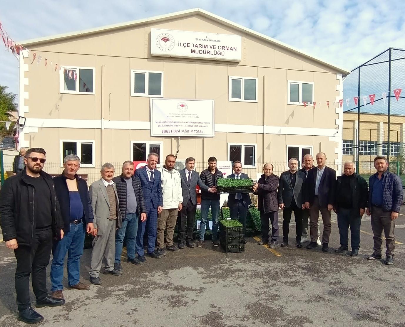 ŞİLE ÇİFTÇİSİNE 42.000 FİDE DESTEĞİ
